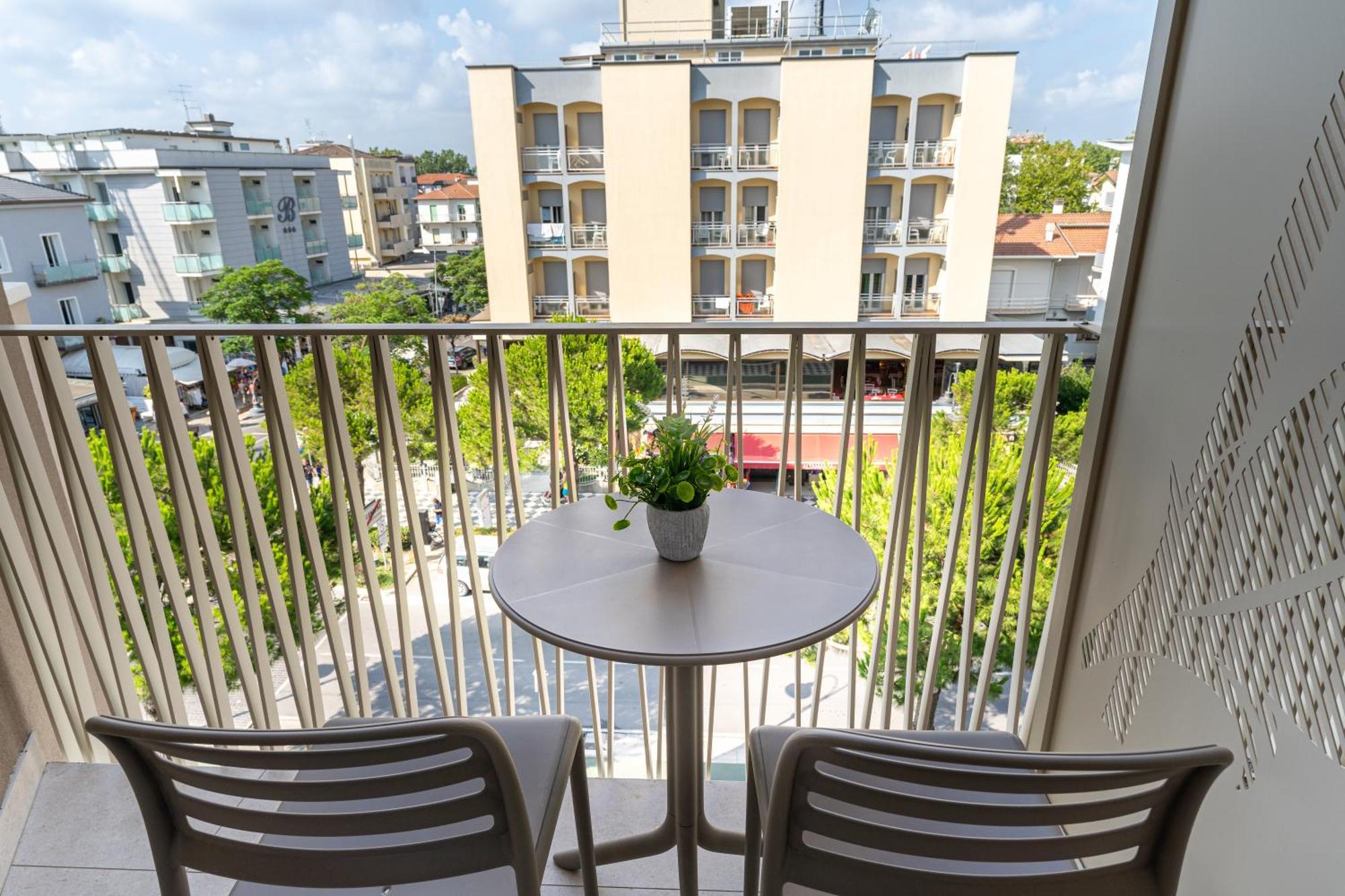 Miomar Beach Hotel Cesenatico Exterior foto